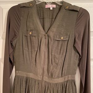 Parameter Long sleeve army green dress